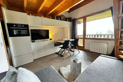Image de Le Cheval Blanc B33 - Douillet, moderne, vue imprenable sur la vallée