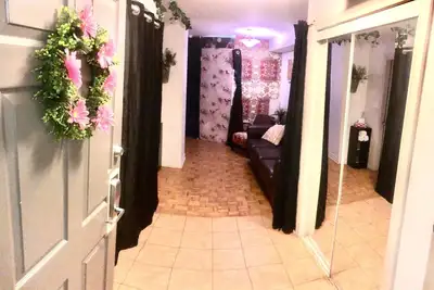 Image de Nice clean apartment 5 minutes from subway