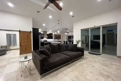 Image de Luxury home away from home you won’t want to leave.
