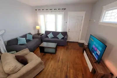 Image de Lakewood/ Cle area 3 Bedrooms Sleeps 6