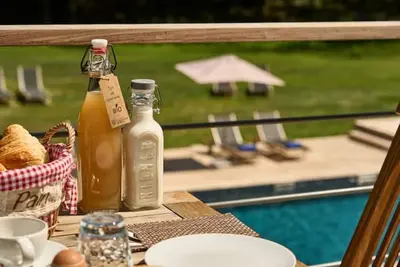 Image de Terrace Suite 3 at the Domaine de la Commanderie de Ballan