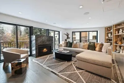 Image de The Charter at Beaver Creek L022