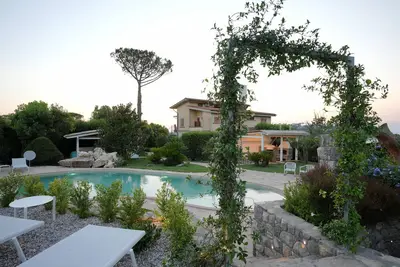 Image de Luxury Villa with jacuzzi in Resort with pool, central to the Sorrento Peninsula