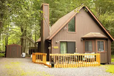 Image de 5 Min Walk to Lake - Lucky Arrow Lakehouse - Dog-Friendly