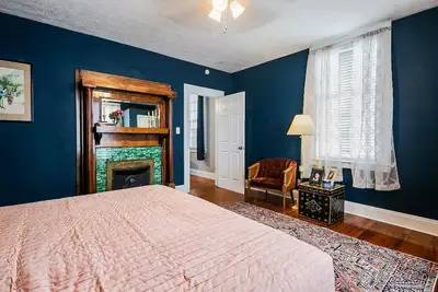 Image de House on Mansion Row in New Albany