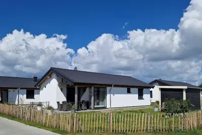 Image de Maison de vacances Butjadingen pour 1 - 5 personnes avec 2 chambres à coucher - Maison de vacances