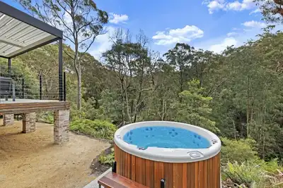 Image de Stunning Peaceful Holiday Haven set on acreage with nearby Waterfall and Jacuzzi