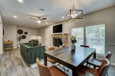 Image de 4br Beauty w/ Game Room! Lake Hefner Hideaway