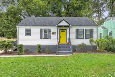 Image de Saffron Door Sanctuary, near downtown Atlanta!