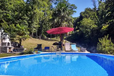 Image de Agréable appartement pour 5 personnes avec piscine, Wifi, Tv, balcon, animaux admis et parking