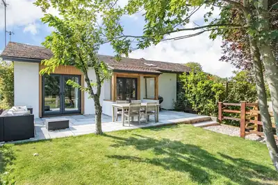 The Paddock, pet friendly, with a garden in Shipston-On-Stour