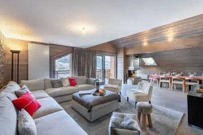 Image de Superbe Duplex Familial - Proche Télésiège, 3 Chambres, Parking, Cheminée