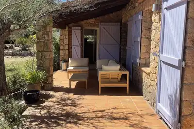 Image de Maison en pierres sur 1, 7 ha
