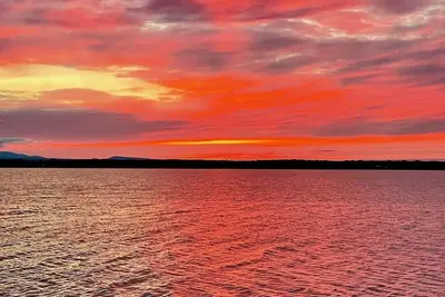 Image de New Build-Lake Champlain Waterfront: Year-round, Kayaks, Firepit, Sunsets, W\/D