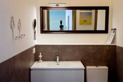 Image de Cosy and comfy studio in a mansionhouse 10 min walk to the main square of Bruges
