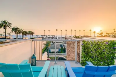 Image de Oceanview, 3br, w/ Elevator, Steps to Beach & Pier