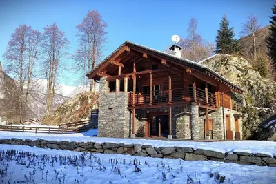 Image de Walser chalet with 3, 000sqm garden property 15 minutes from Alagna