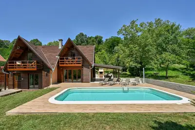Image de Superbe maison Ă Sisak avec sauna