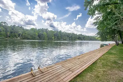 Image de Stunning lake condo with Amazing lake views. Just a fews miles from downtown.