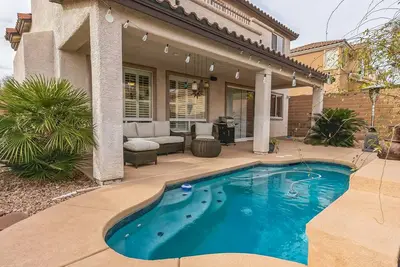 Image de Private and Stylish Home in desirable gated community in Summerlin West