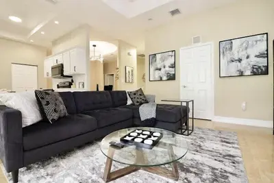 Image de “New” Home In The Heart Of Miami Gardens