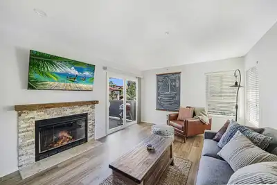Image de Newly Remodled! Walk to Beach! Come Experience Starboard Charm!