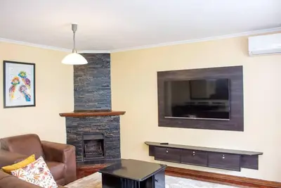 Image de Inviting 3-Bed Apartment In The City