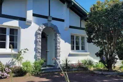 Image de Charmante Villa Avec Jardin Arboré Anglet Biarritz