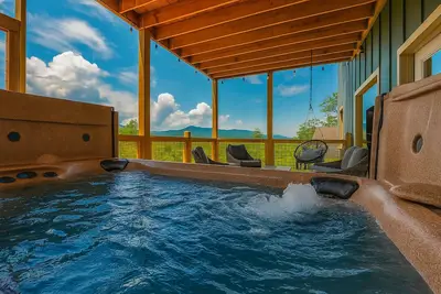 Image de Amazing Mountain Views | Hot Tub | Modern Getaway!
