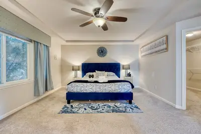 Image de Soothing Villa: Spacious house, nice neighborhood