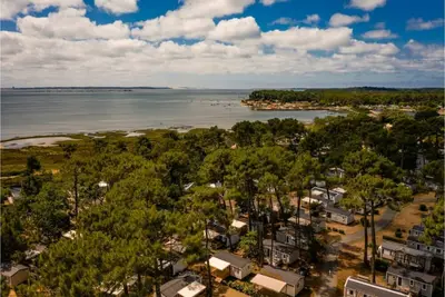 Image de Mobil-home climatisé dans Camping 4* - Cap-ferret