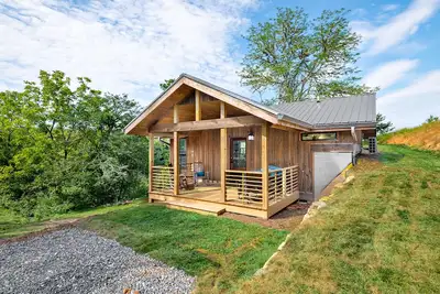 Image de Private Quiet Mountain Modern Cabin! 25 mins from Downtown Asheville