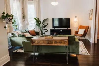 Image de Historical Houston - 2 king beds - vintage boho - centrally located