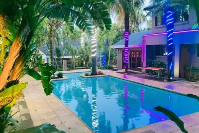 Escape to Paradise. Your Tranquil Oasis Getaway to Relax & Recharge Awaits You!