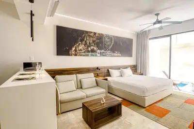 Image de Delightful condo with a kitchenette, fitness room, rooftop pool