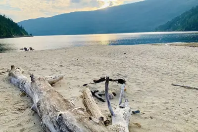 Image de Family beach home on Mara Lake