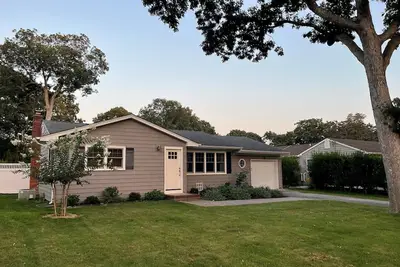Image de Cozy House less than two miles from Ocean Beaches