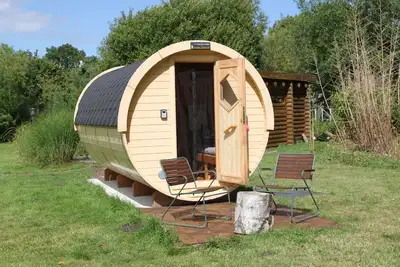 Image de Cabana-Standard-Salle de bain partagée-Vue sur Jardin-Schlaffass 4