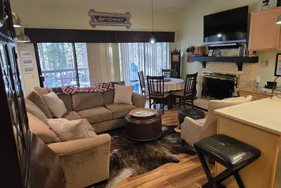 Image de Quiet & Cozy North Lake Tahoe Mountain Getaway