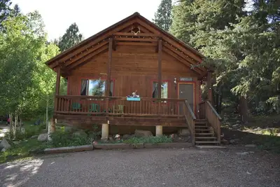 Image de 01) The Fishing Lodge