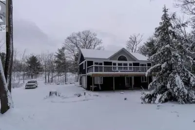 Image de Muskoka Gem on 5 Acres of Enchanted Forest w/Panoramic Sauna!