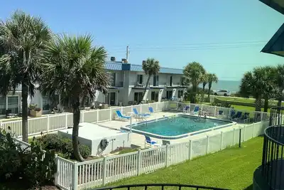 Image de Very comfortable home with pool & ocean view;  <1 minute walk to beach!