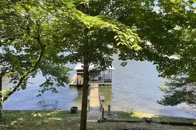Image de Lakefront Home Lake of the Ozarks — Peaceful getaway with all of the amenities