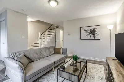 Image de Modern 3br 3 ba house near downtown w\/ amenities