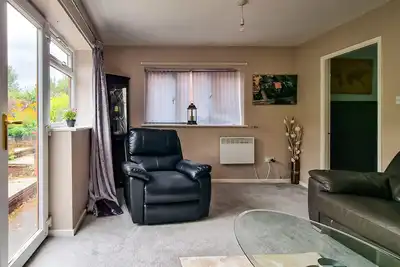 Image de Spacious 1-Bed Annex with Private backyard