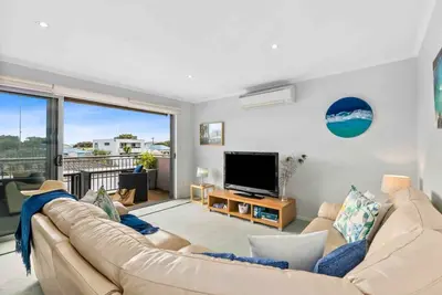 Image de Peacehaven- walk to beach, shops. Parking, aircon