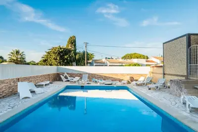 Image de Appartement 'T1 Anastacio' près de la mer avec piscine partagée et Wi-Fi