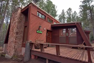 Image de Modern Cabin in the Woods One Level Home Easy Access