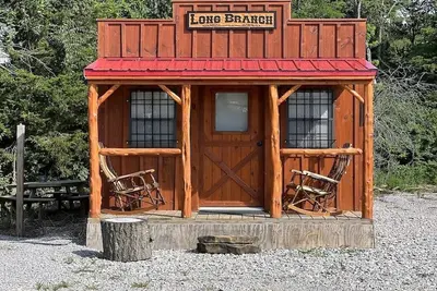 Image de Cowboy Saloon Cabin