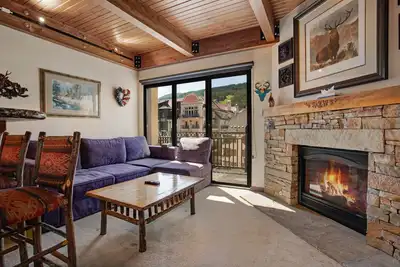 Image de Chic Spacious Townhouse, Walk to Slopes, Heated Pool & Hot Tubs